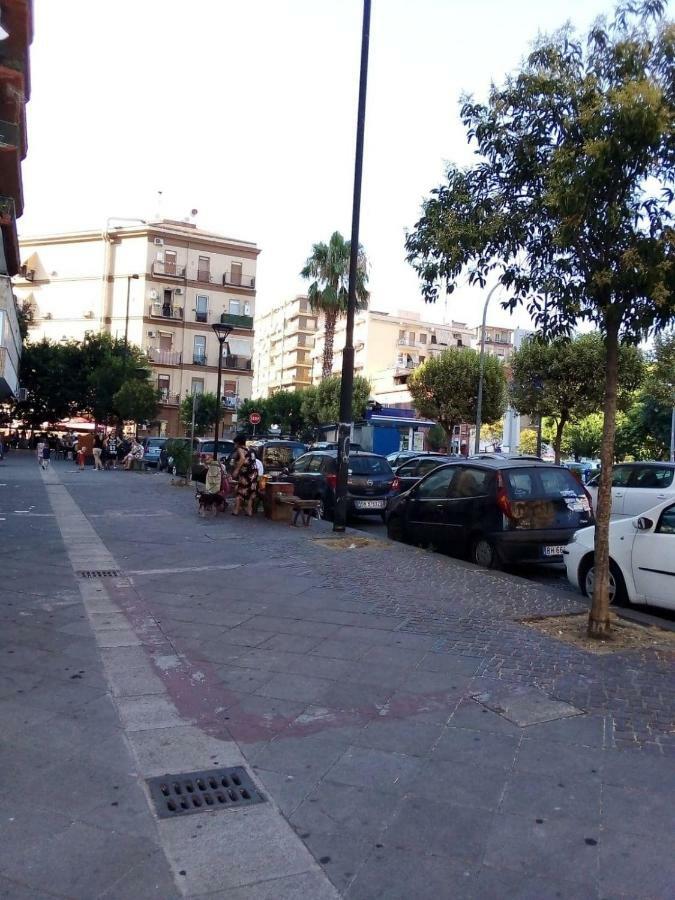 Domus Adriana Apartment Napoli Bagian luar foto